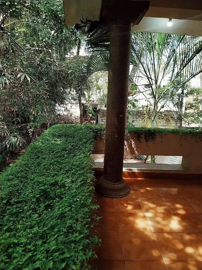 מלון ורקלה Rainbow Cliff Homestay